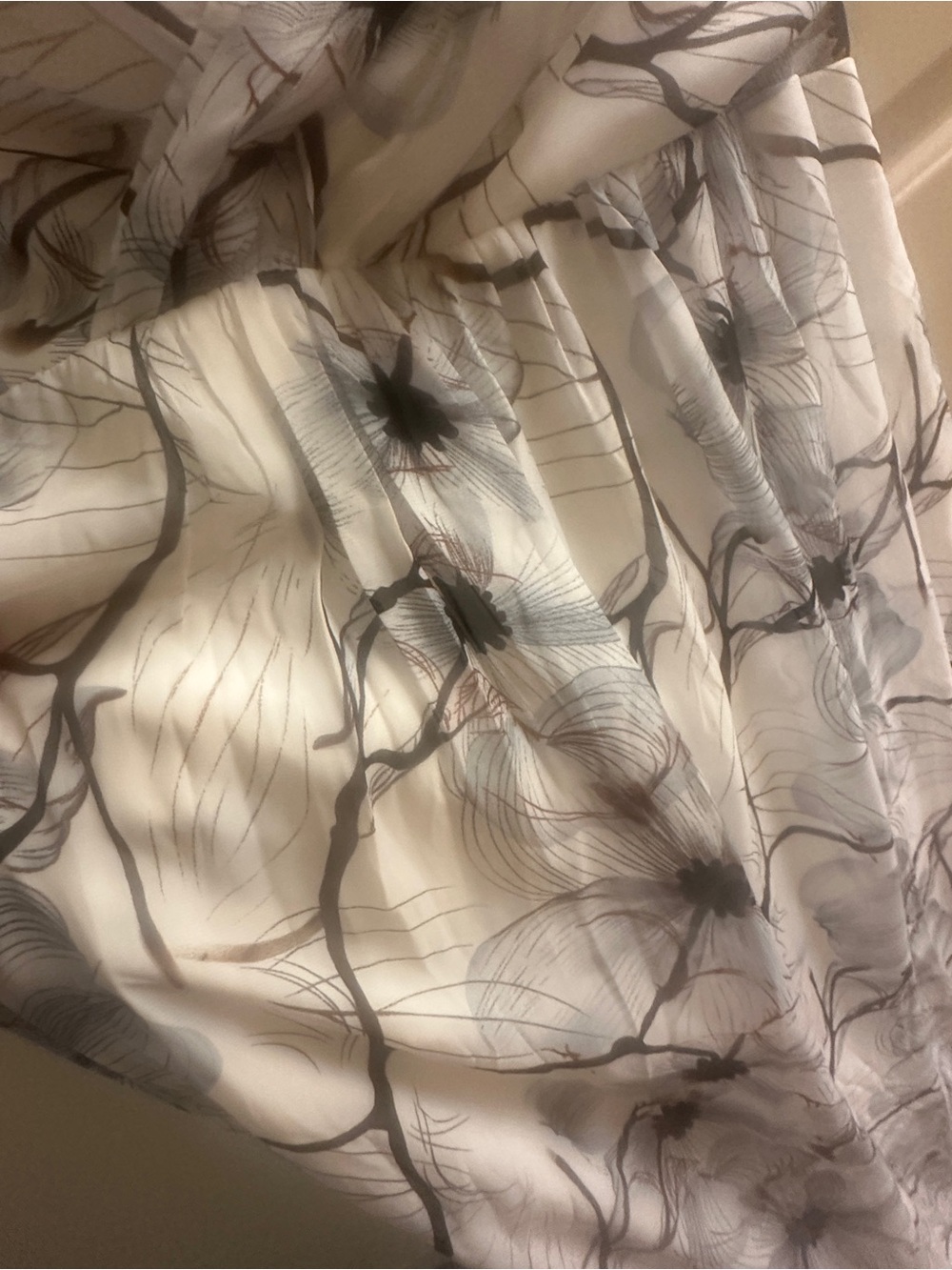 Plus sz Light Floral Print Maxi Dress — White & Light Blue - Picture 2 of 4